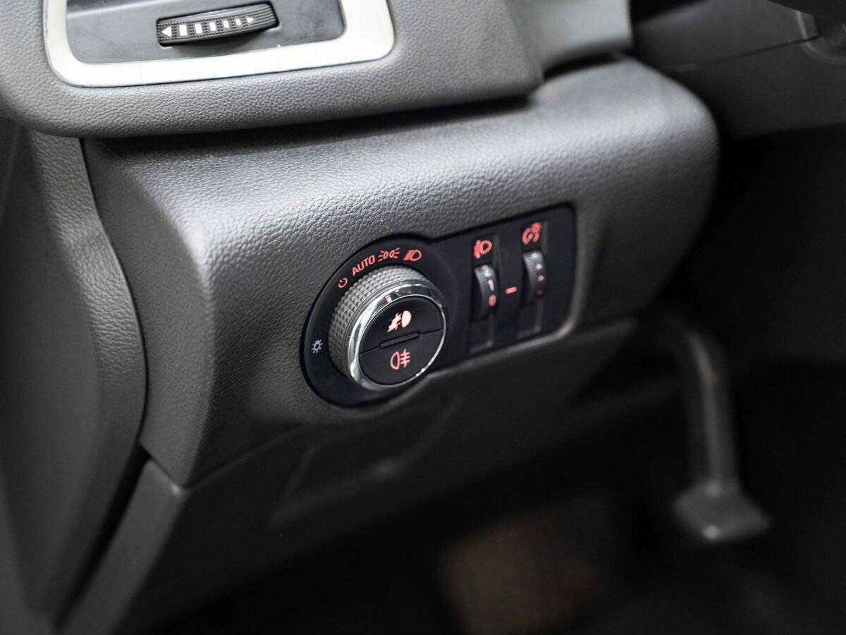 Опель Астра б/у, 2012, Автоматическая. Фото: #16