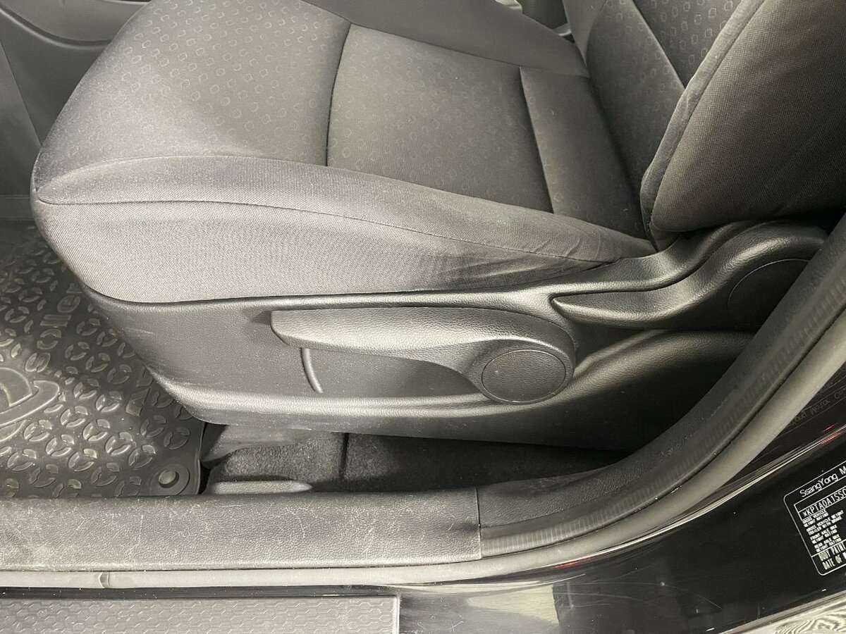 Сан-Ён Актион б/у, 2012, Механическая. Фото: #9