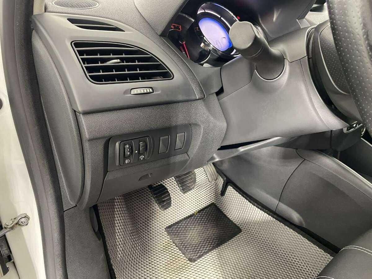 Рено Флюенс б/у, 2015, Механическая. Фото: #8