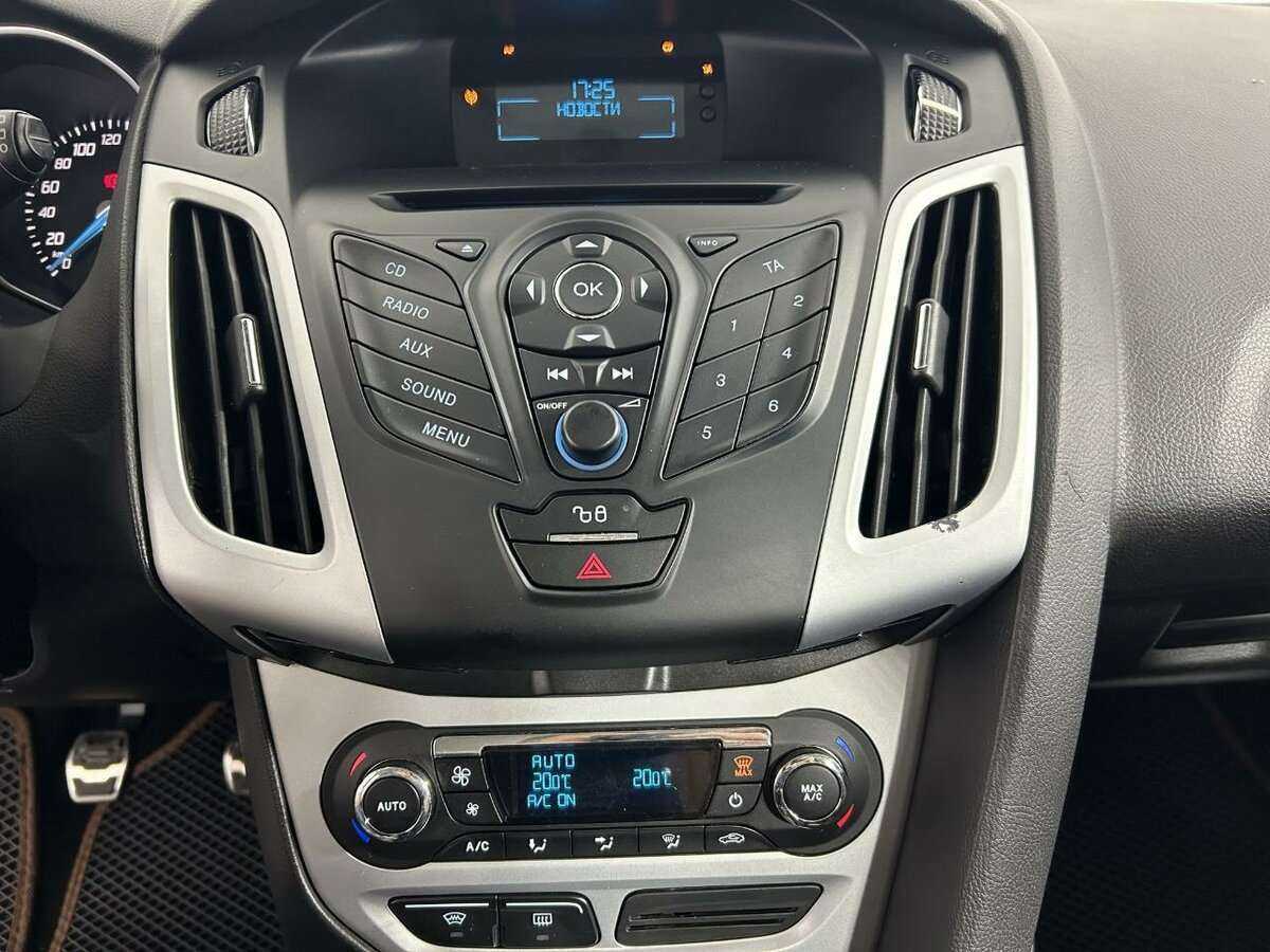 Форд Фокус б/у, 2013, Механическая. Фото: #11