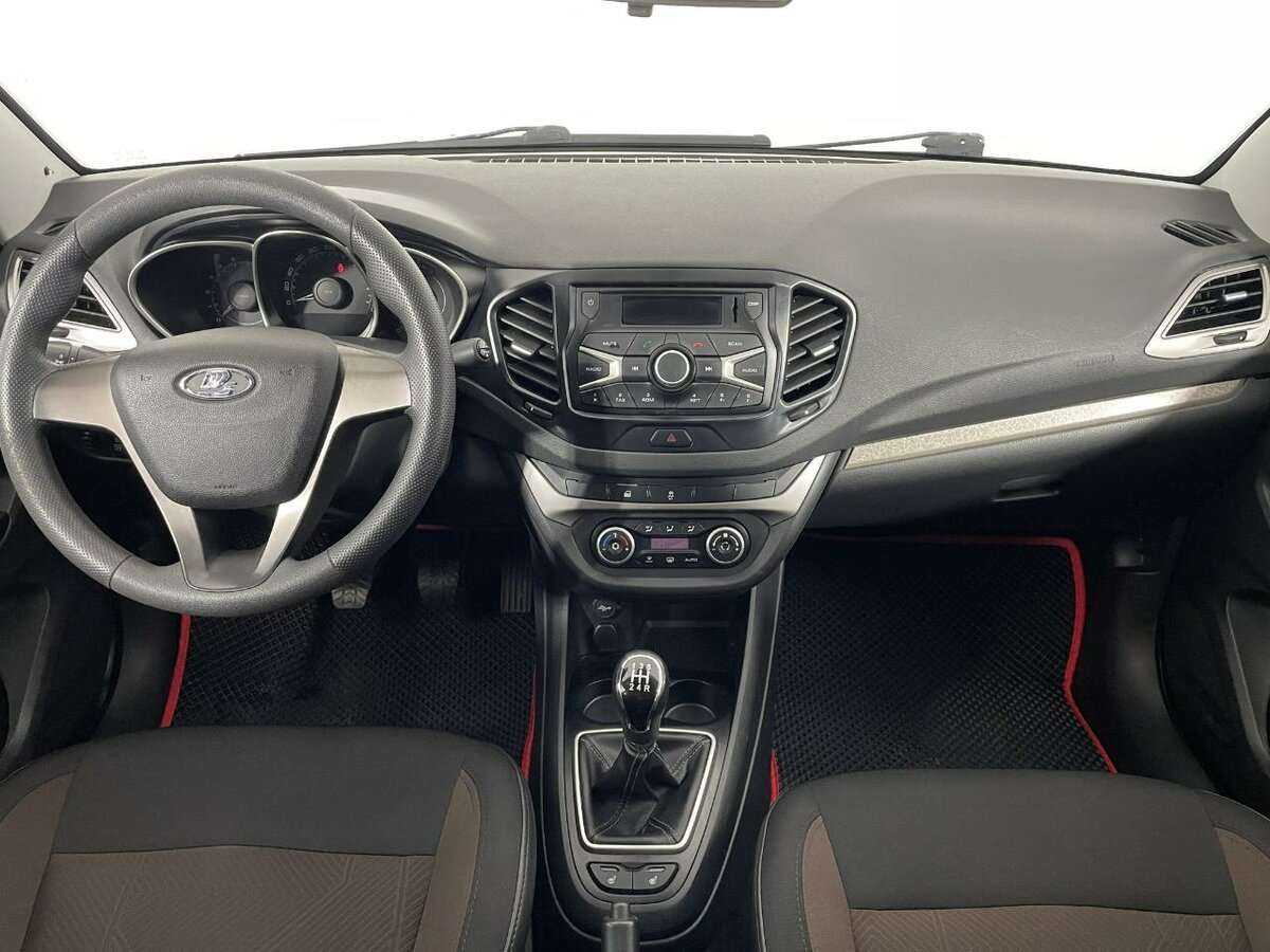 Лада (ВАЗ) Веста б/у, 2017, Механическая. Фото: #6