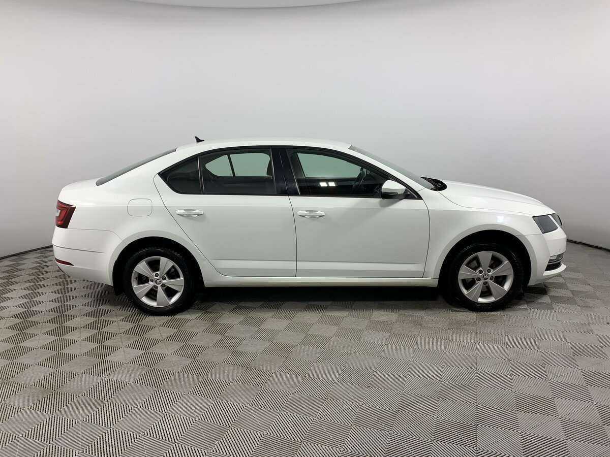 Шкода Октавия б/у, 2018, Роботизированная. Фото: #3