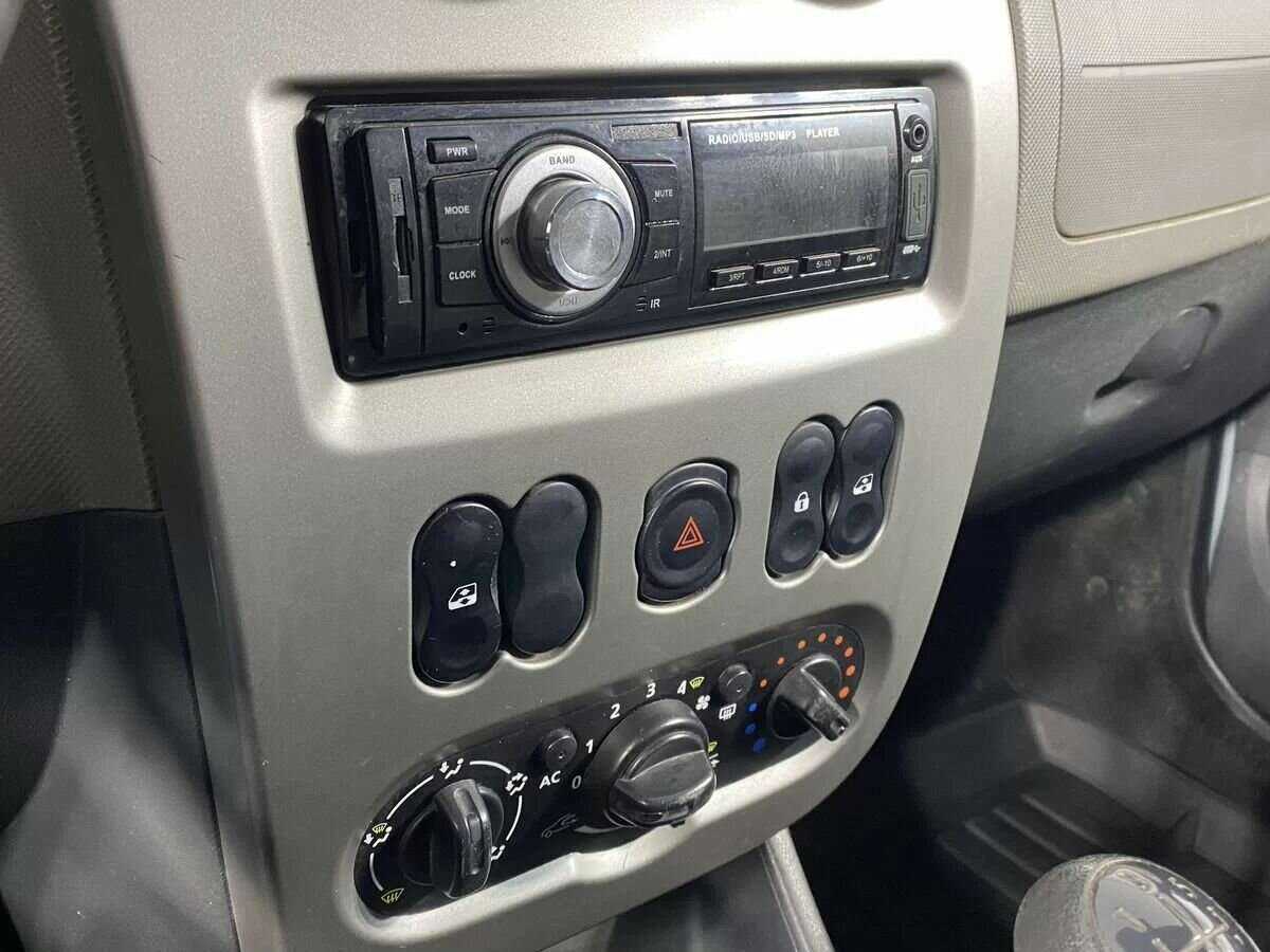 Рено Логан б/у, 2012, Механическая. Фото: #8