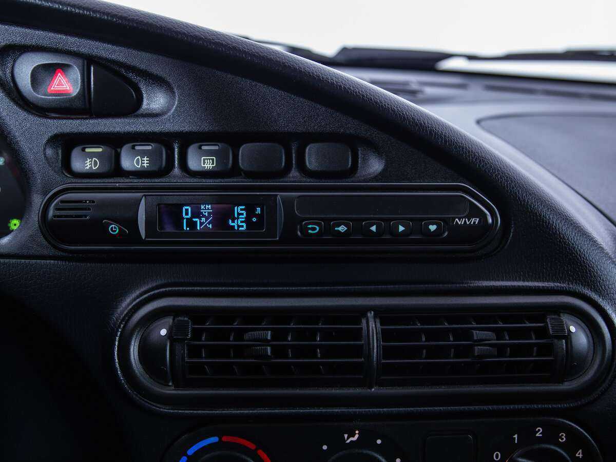 Шевроле Нива б/у, 2015, Механическая. Фото: #8