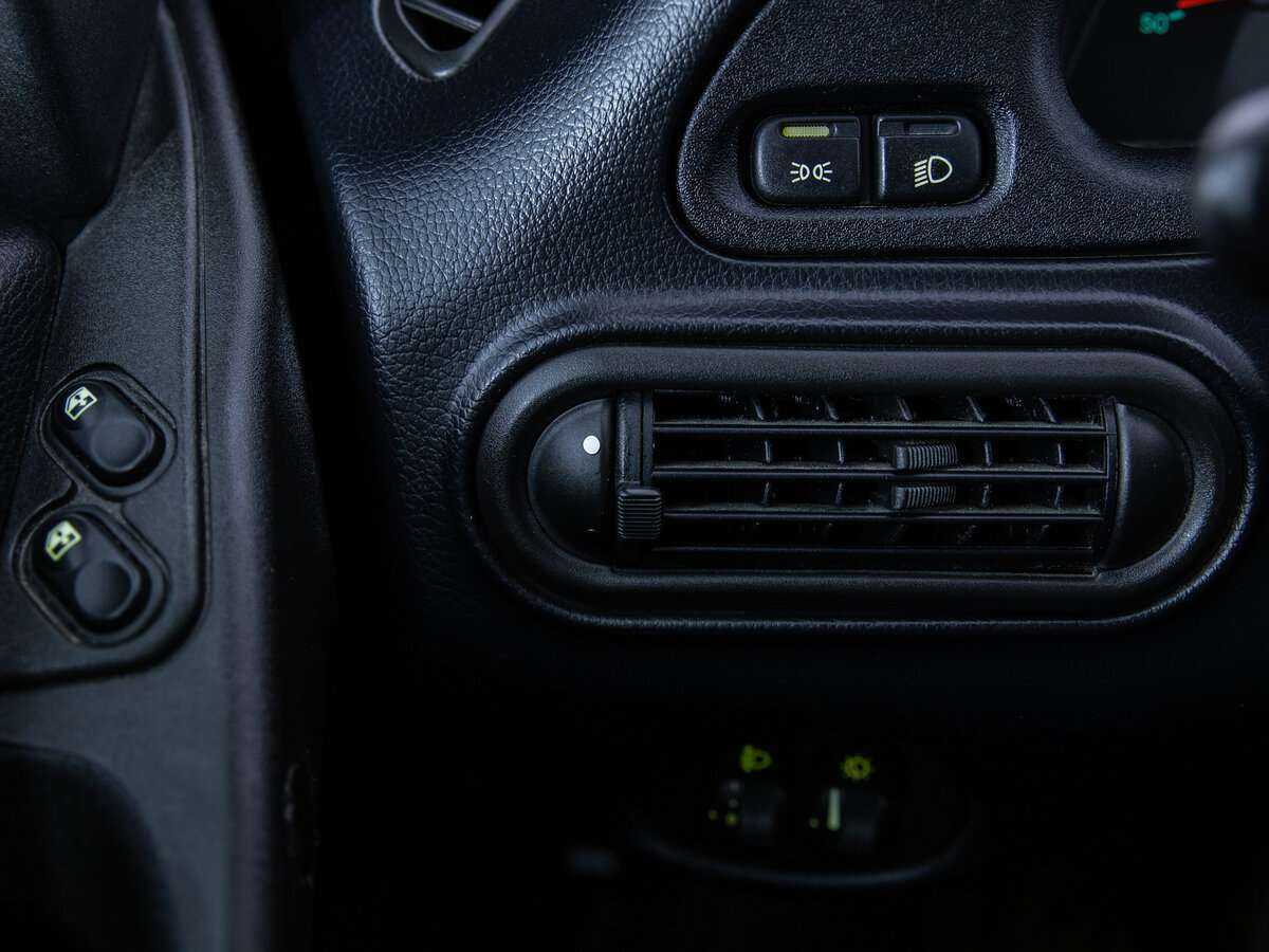 Шевроле Нива б/у, 2015, Механическая. Фото: #12