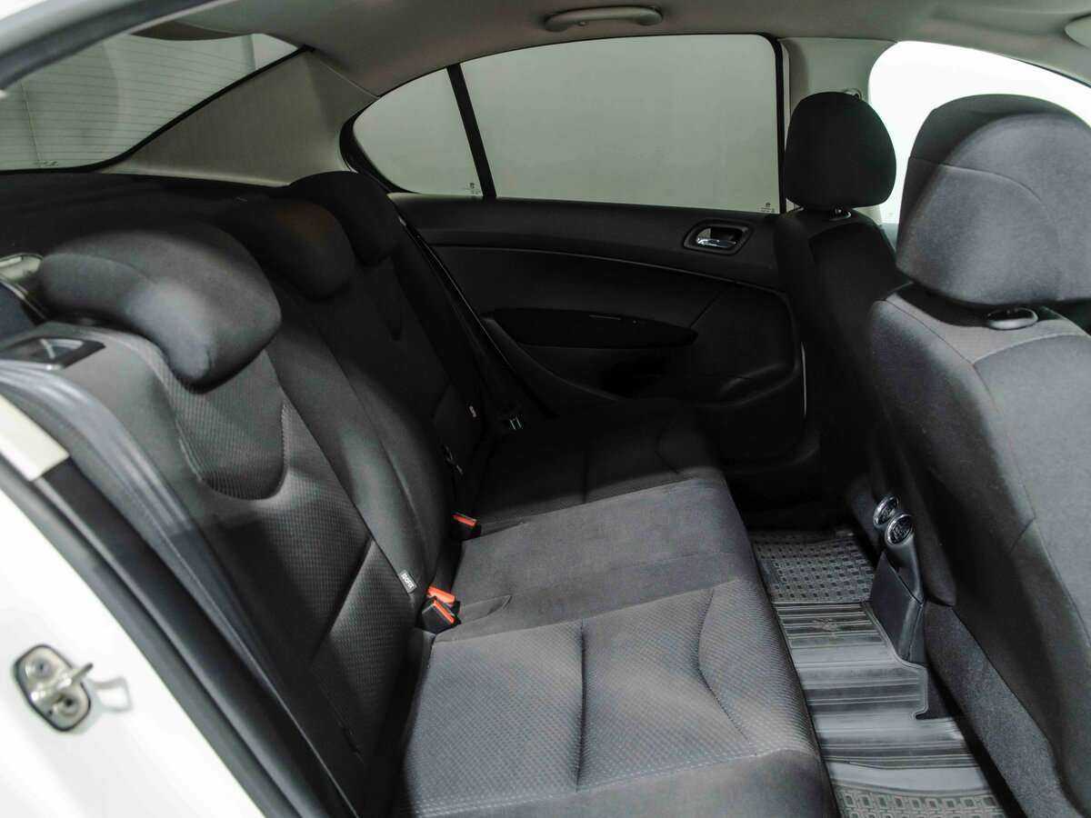 Пежо 408 б/у, 2012, Автоматическая. Фото: #11