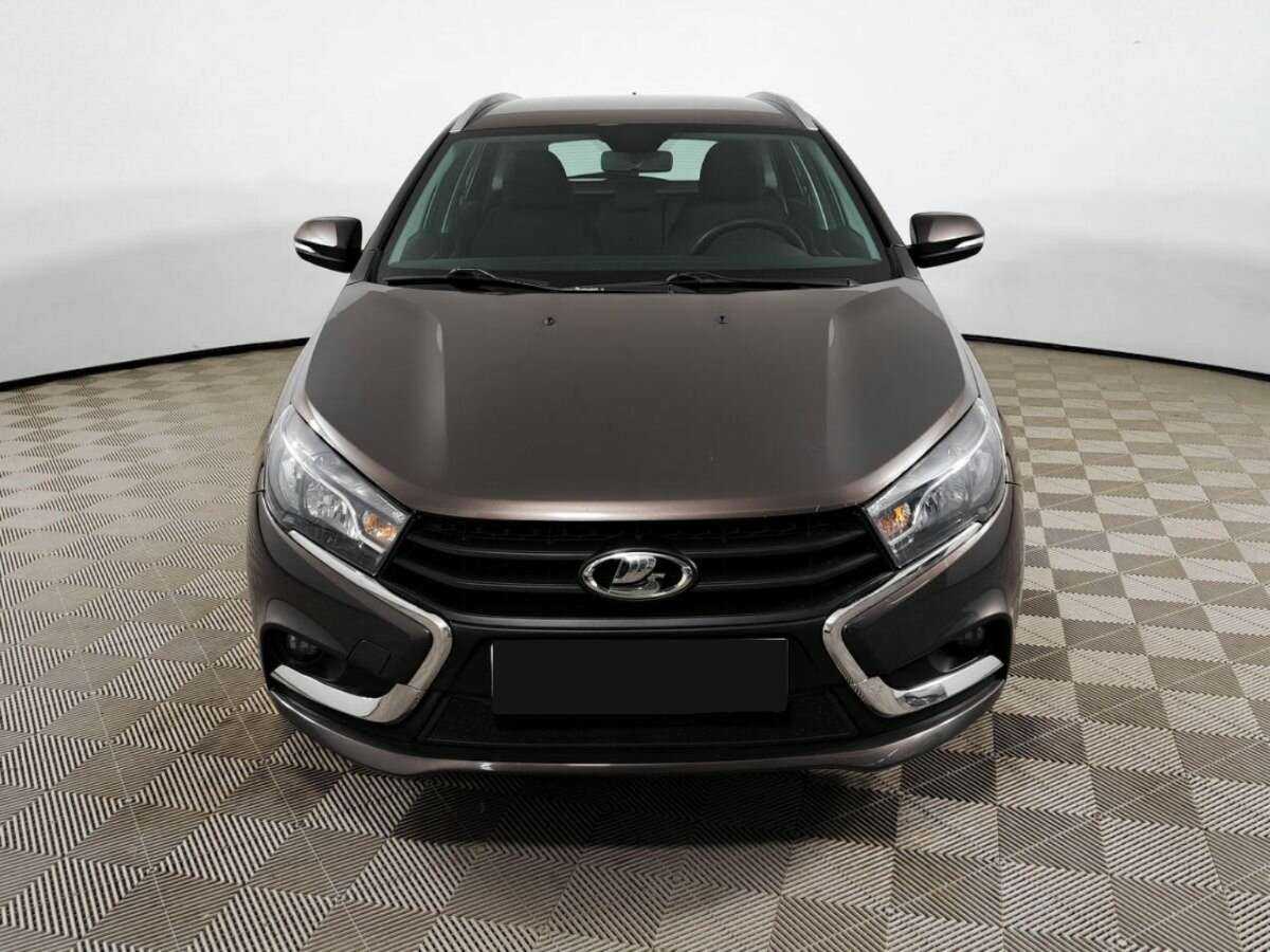 Лада (ВАЗ) Веста б/у, 2019, Механическая. Фото: #1