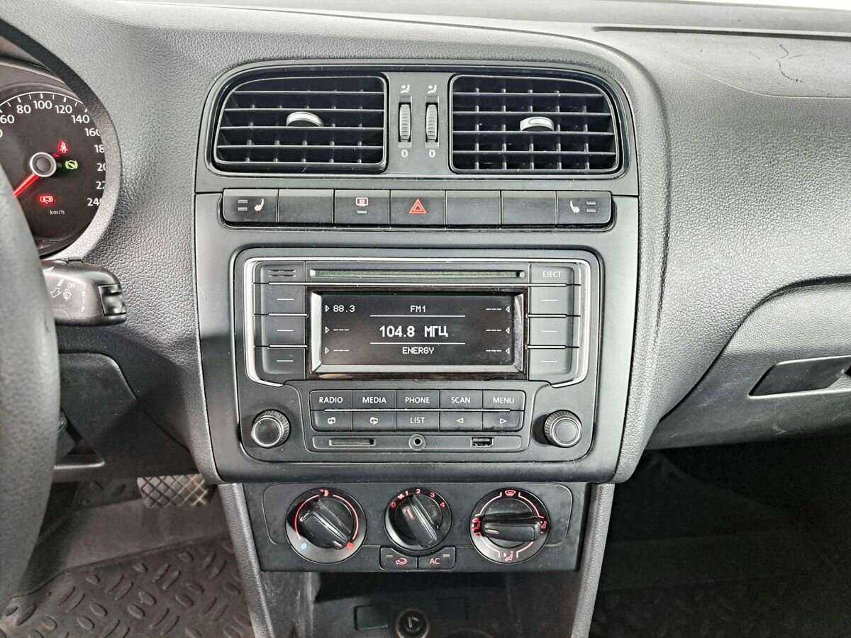 Фольксваген Поло б/у, 2012, Механическая. Фото: #12