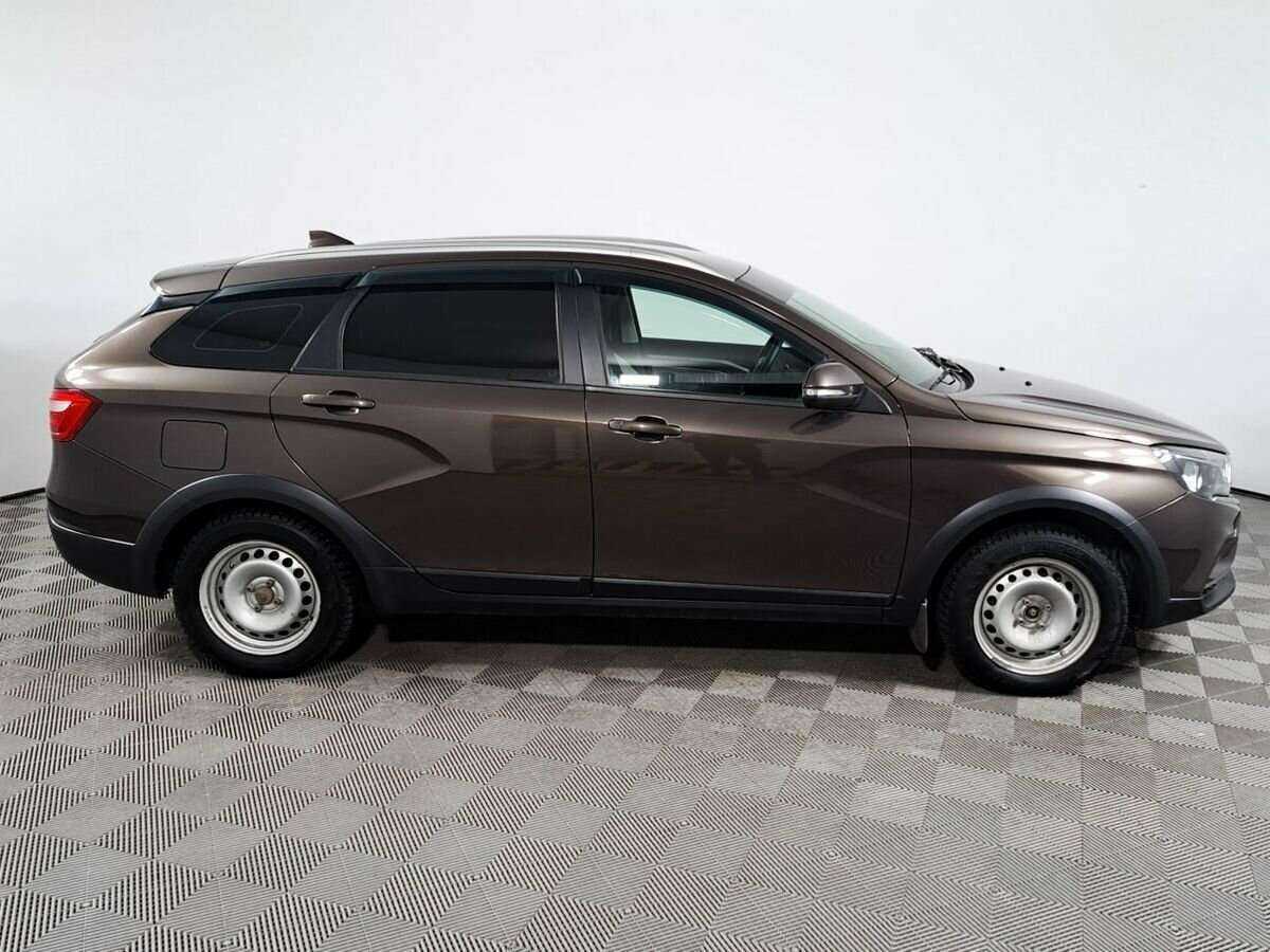 Лада (ВАЗ) Веста б/у, 2017, Механическая. Фото: #3