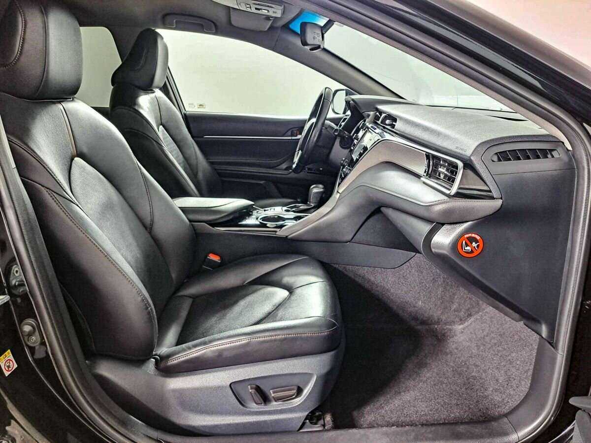 Тойота Камри б/у, 2018, Автоматическая. Фото: #8