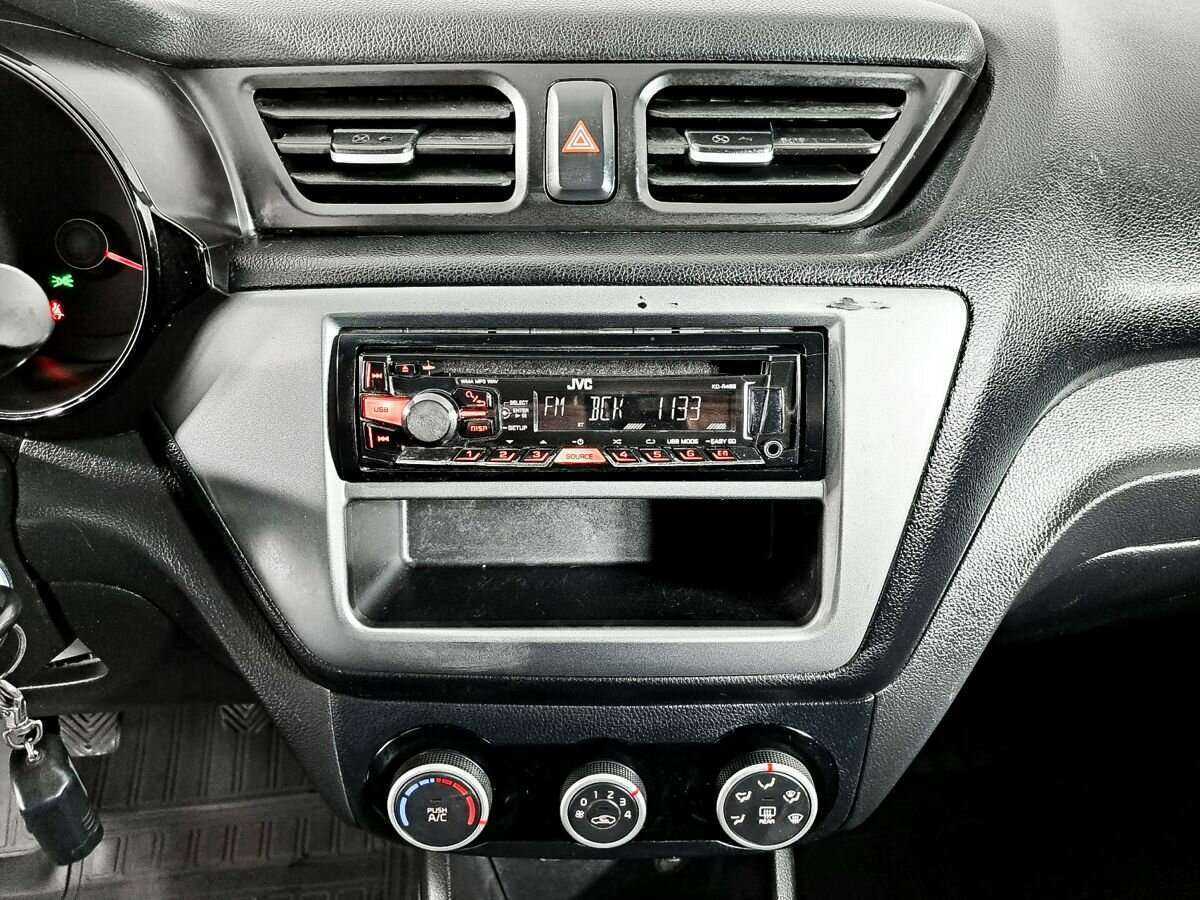 Киа Рио б/у, 2015, Механическая. Фото: #12