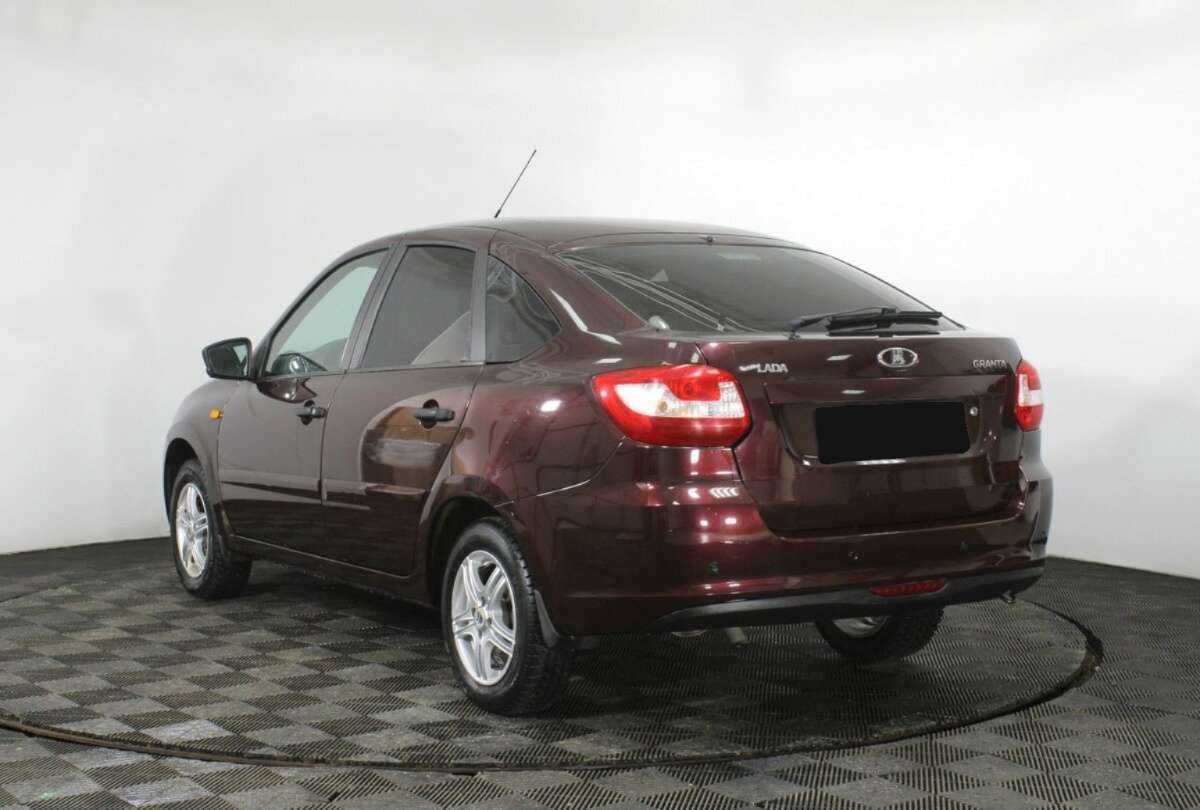 Лада (ВАЗ) Гранта б/у, 2015, Механическая. Фото: #5