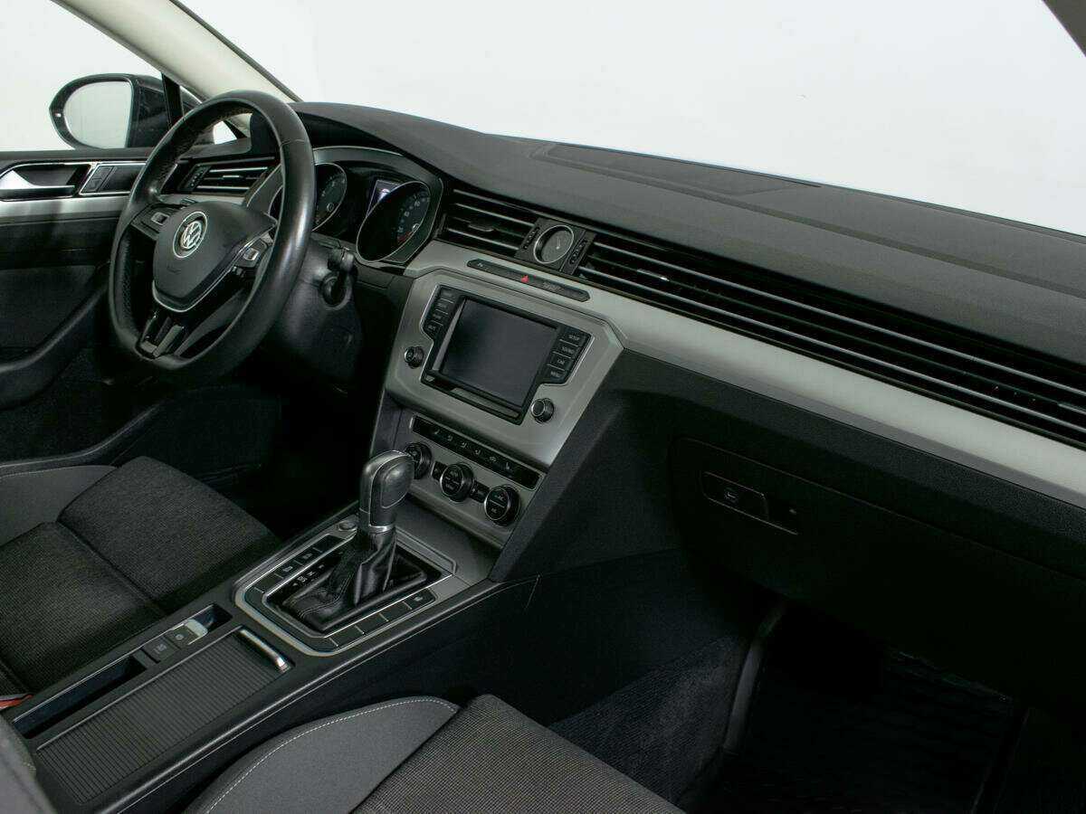 Фольксваген Пассат б/у, 2017, Роботизированная. Фото: #6