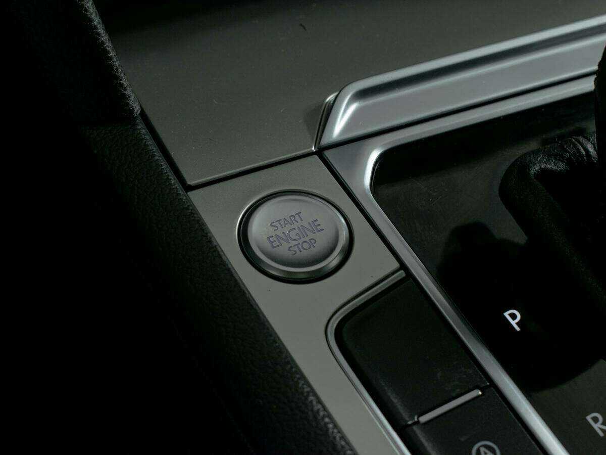 Фольксваген Пассат б/у, 2017, Роботизированная. Фото: #13