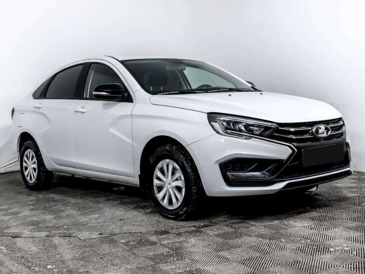 Лада (ВАЗ) Веста б/у, 2023, Механическая. Фото: #2