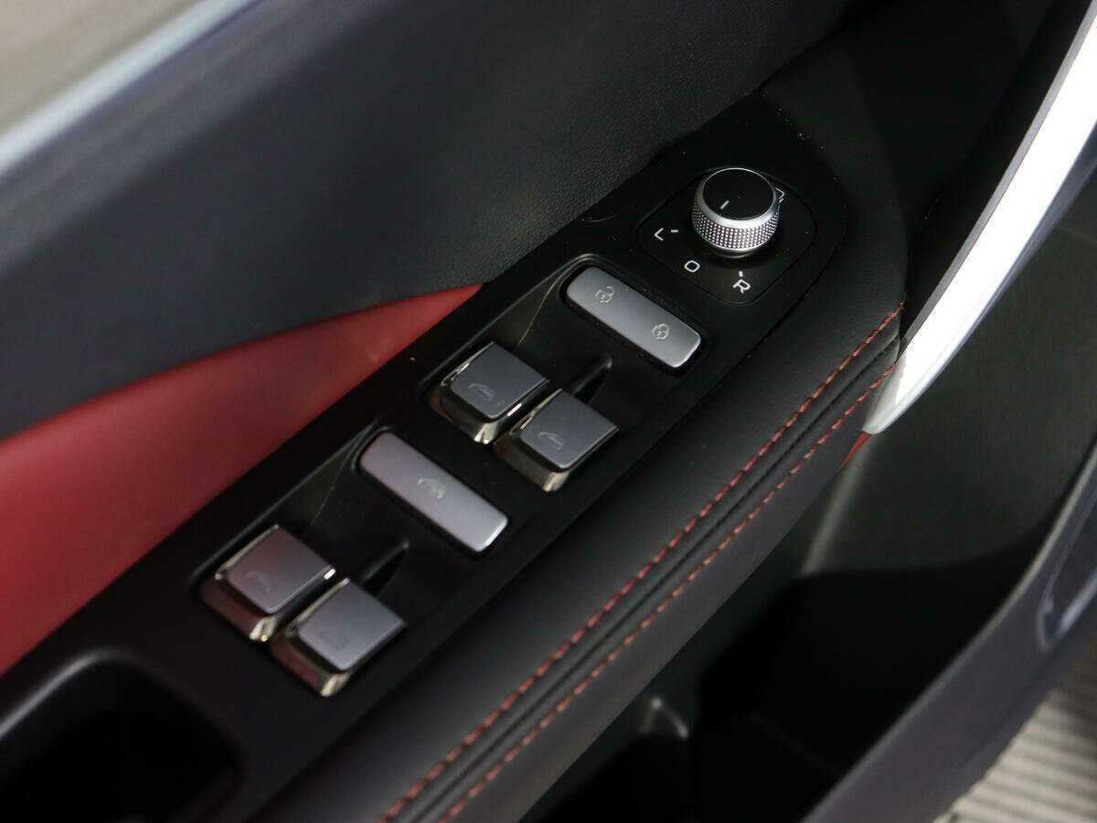 Джили Кулрэй б/у, 2023, Роботизированная. Фото: #17