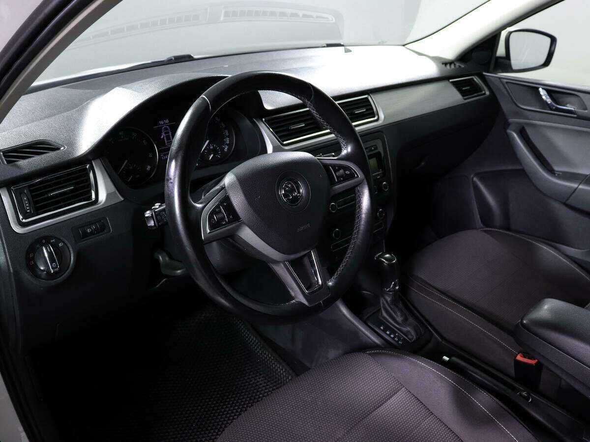 Шкода Рапид б/у, 2014, Автоматическая. Фото: #12