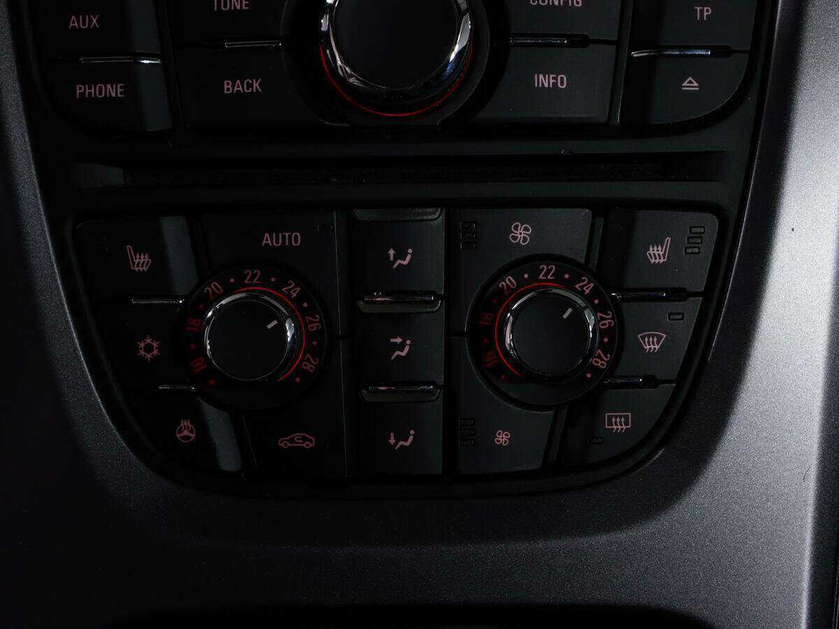 Опель Астра б/у, 2014, Механическая. Фото: #17