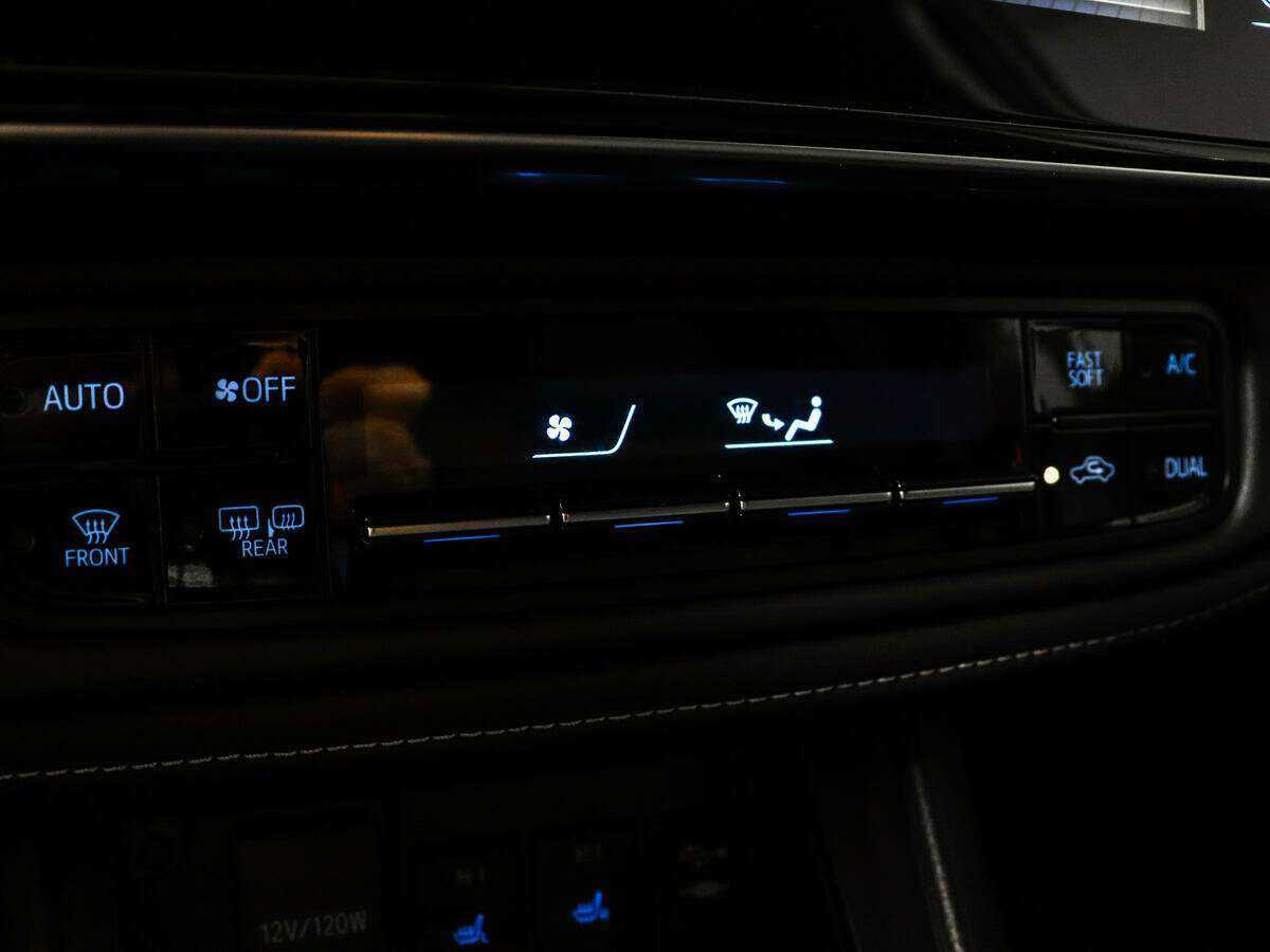 Тойота Королла б/у, 2018, Вариатор. Фото: #12