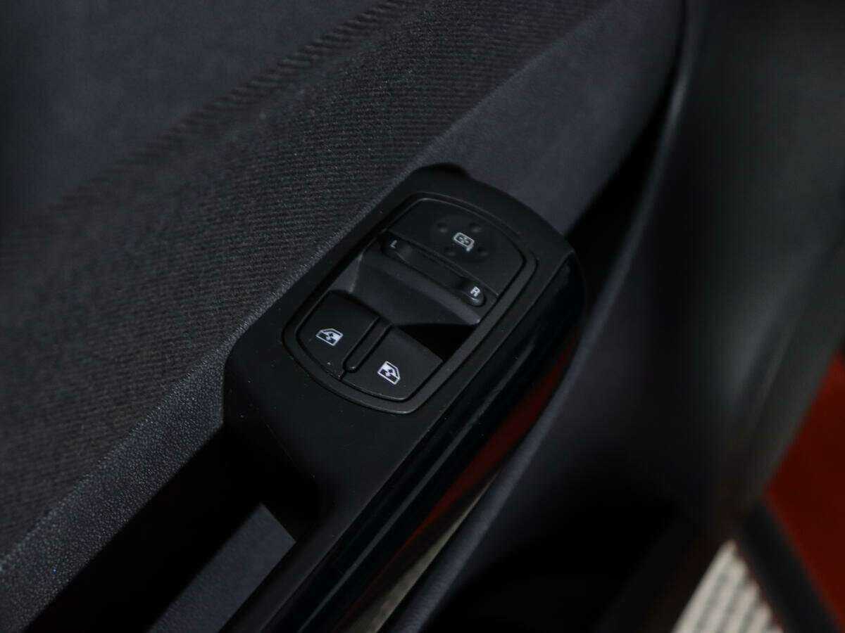 Опель Корса б/у, 2013, Автоматическая. Фото: #13