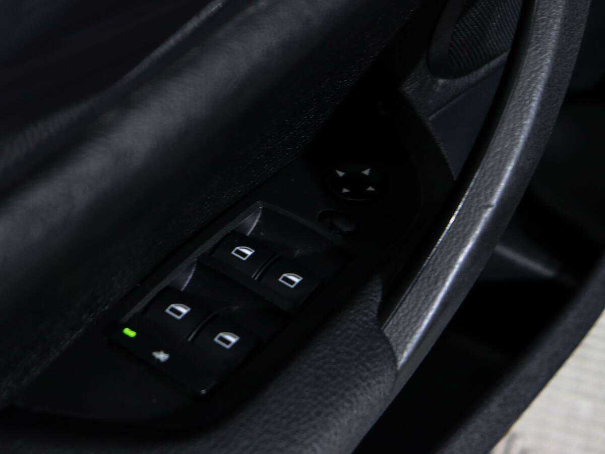 БМВ Икс1 б/у, 2012, Автоматическая. Фото: #15