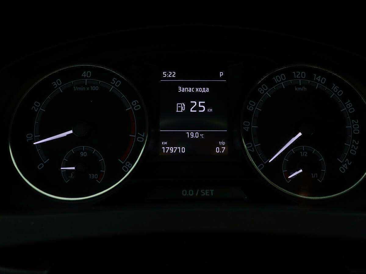 Шкода Рапид б/у, 2017, Роботизированная. Фото: #8