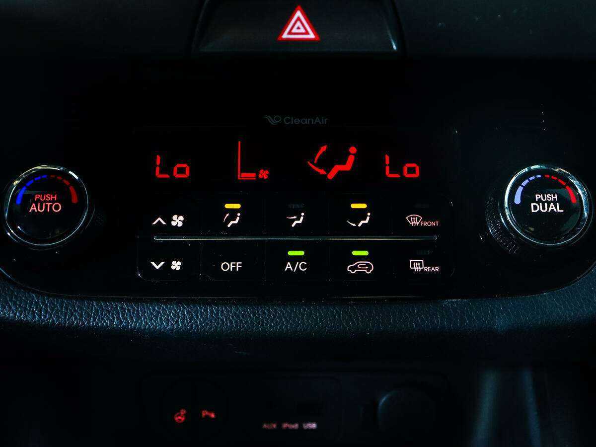 Киа Спортейдж б/у, 2012, Автоматическая. Фото: #11