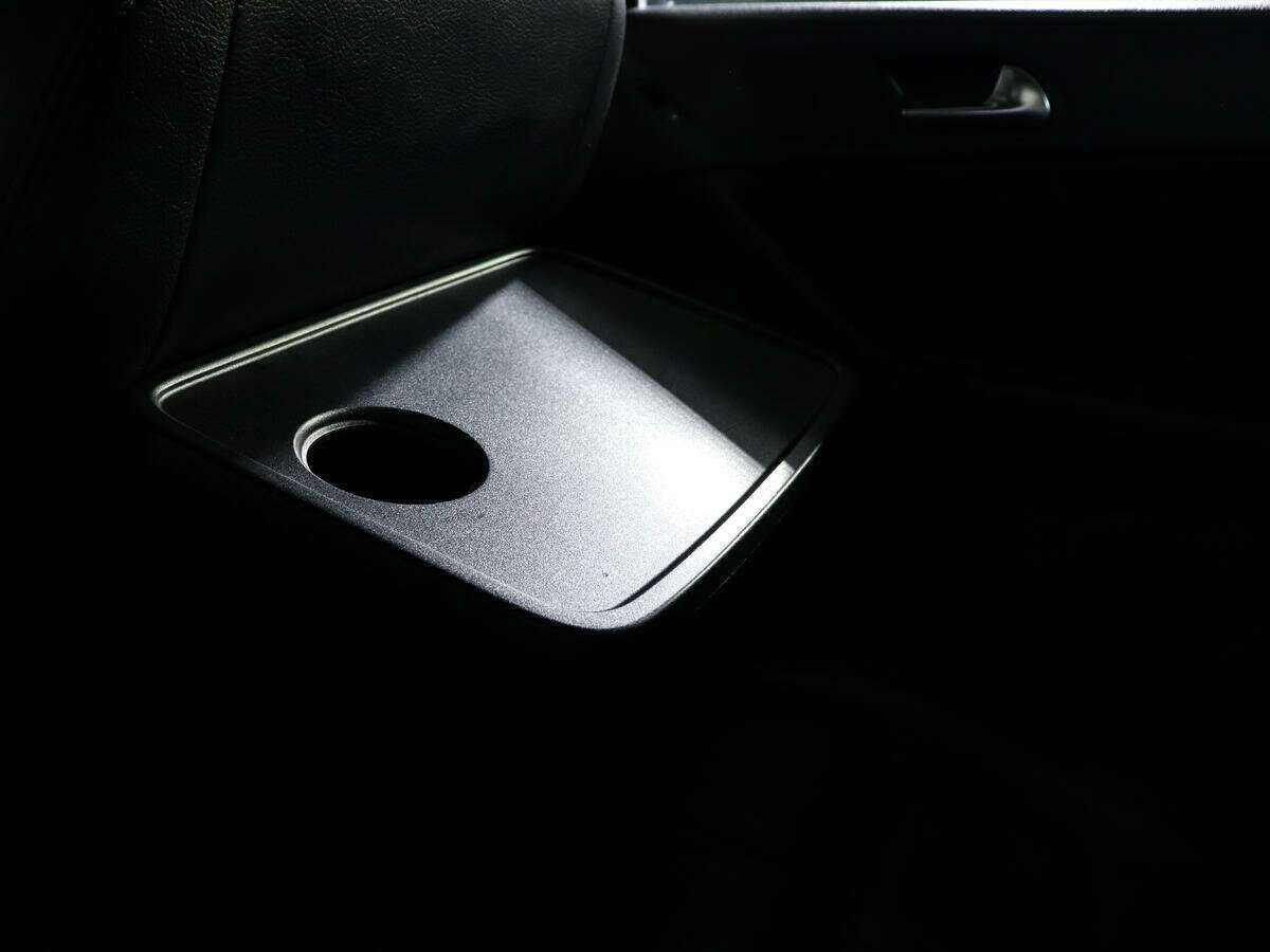 Фольксваген Тигуан б/у, 2012, Автоматическая. Фото: #12