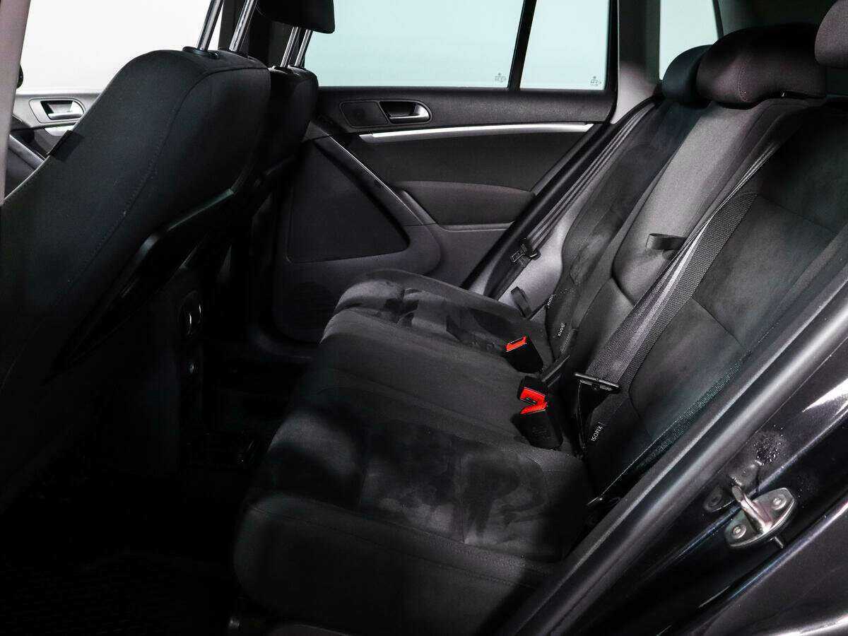 Фольксваген Тигуан б/у, 2012, Автоматическая. Фото: #6