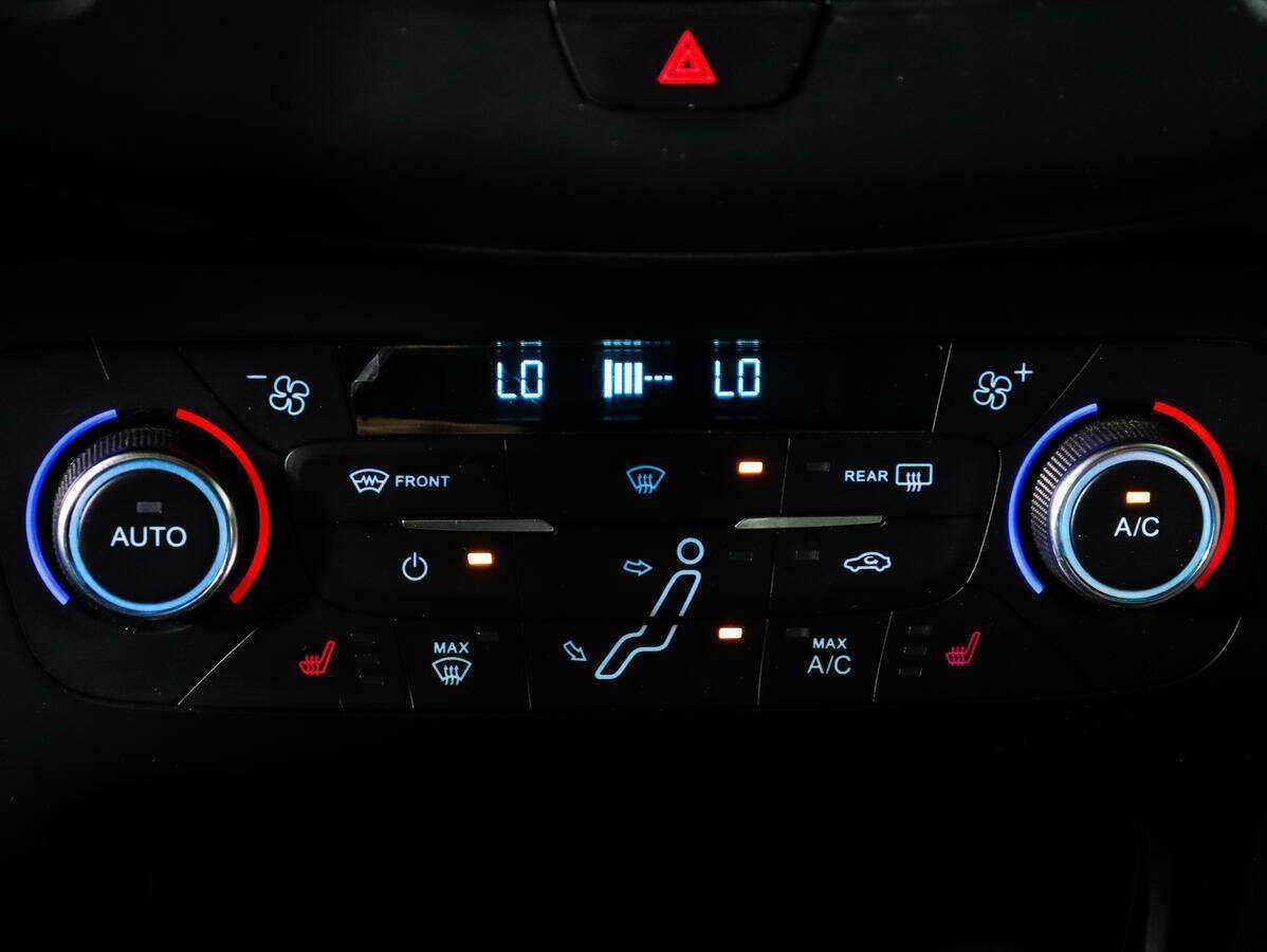 Форд Фокус б/у, 2017, Автоматическая. Фото: #15