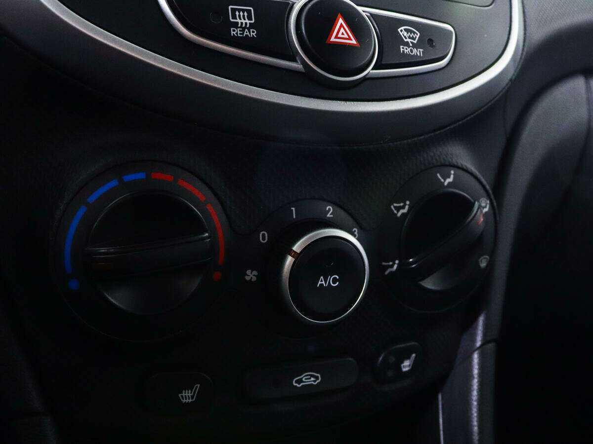 Хендай Солярис б/у, 2013, Автоматическая. Фото: #13