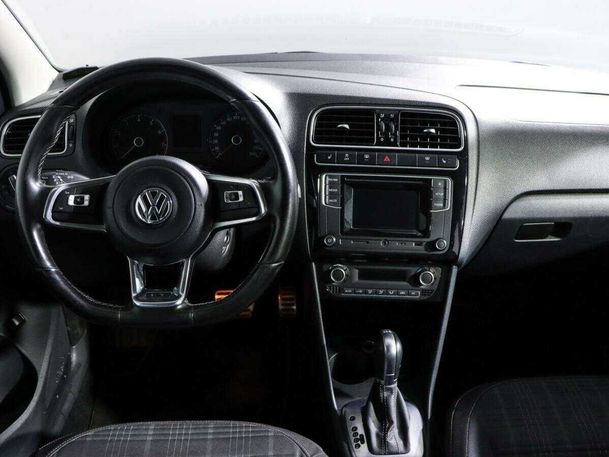 Фольксваген Поло б/у, 2017, Роботизированная. Фото: #11