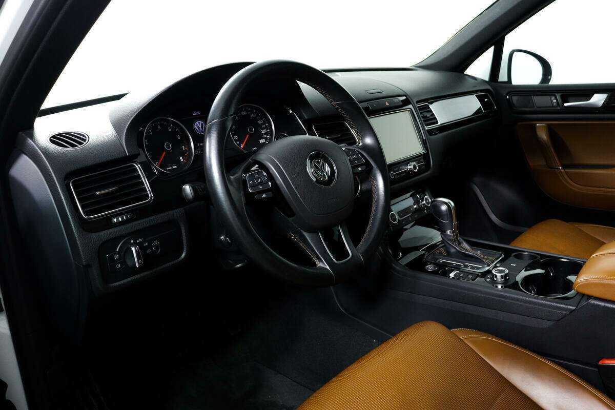 Фольксваген Туарег б/у, 2013, Автоматическая. Фото: #12