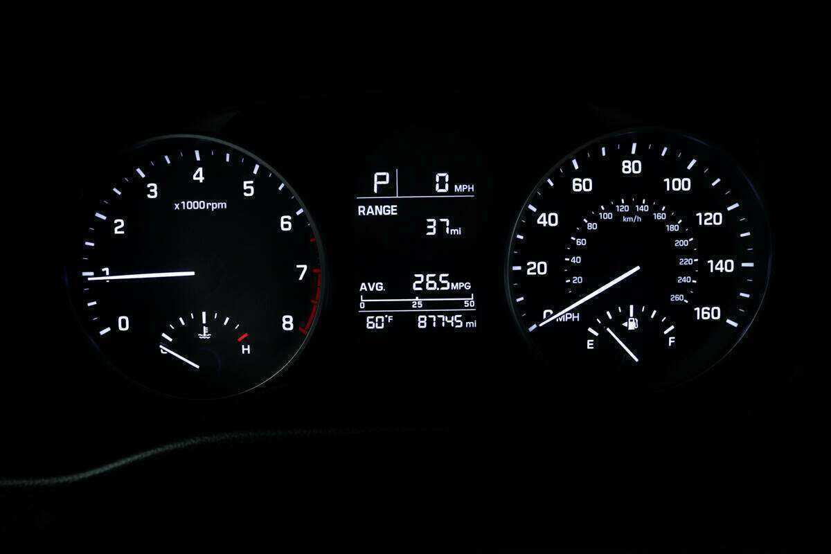 Хендай Елантра б/у, 2016, Автоматическая. Фото: #9