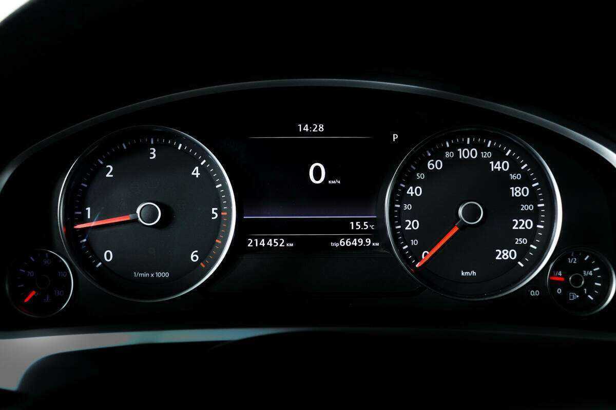 Фольксваген Туарег б/у, 2012, Автоматическая. Фото: #8