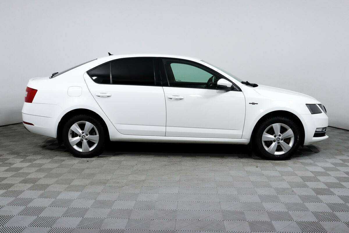 Шкода Октавия б/у, 2019, Роботизированная. Фото: #3