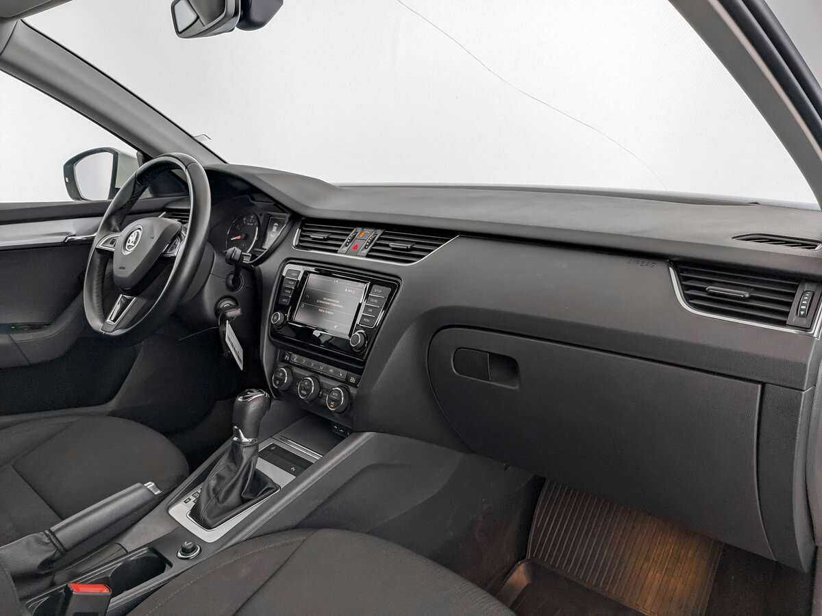 Шкода Октавия б/у, 2016, Роботизированная. Фото: #7