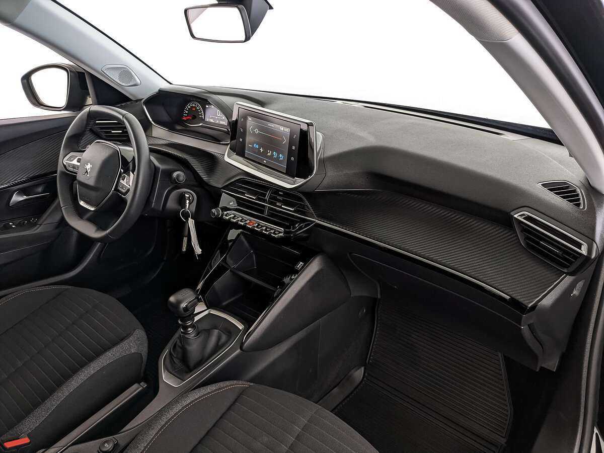 Пежо 2008 б/у, 2021, Механическая. Фото: #8