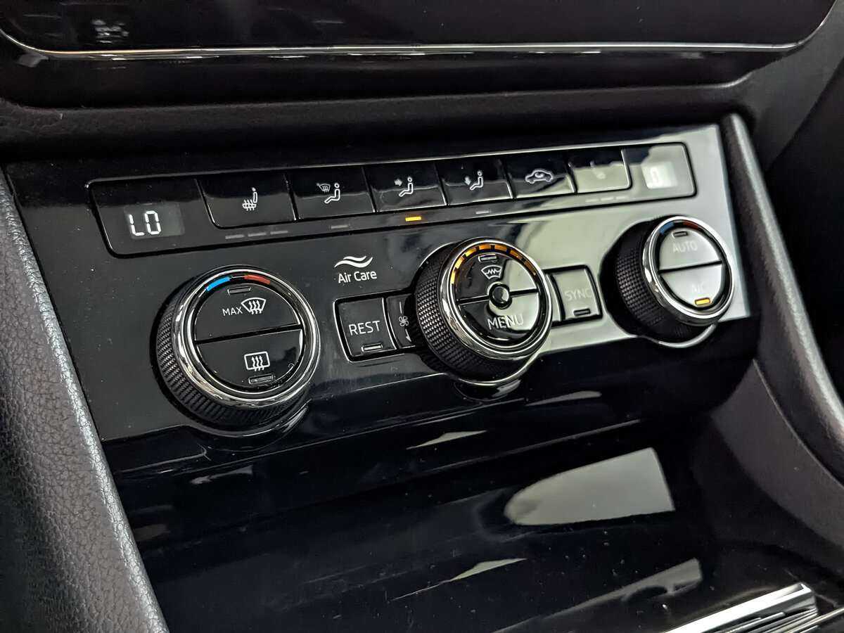 Шкода Суперб б/у, 2019, Роботизированная. Фото: #16