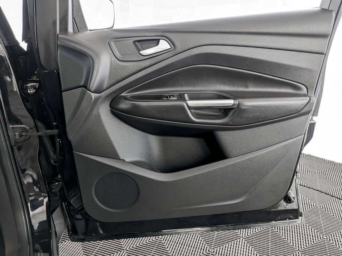 Форд Куга б/у, 2016, Автоматическая. Фото: #23