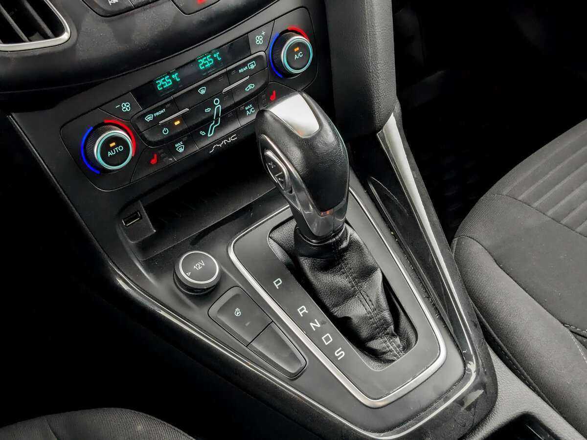 Форд Фокус б/у, 2015, Роботизированная. Фото: #21