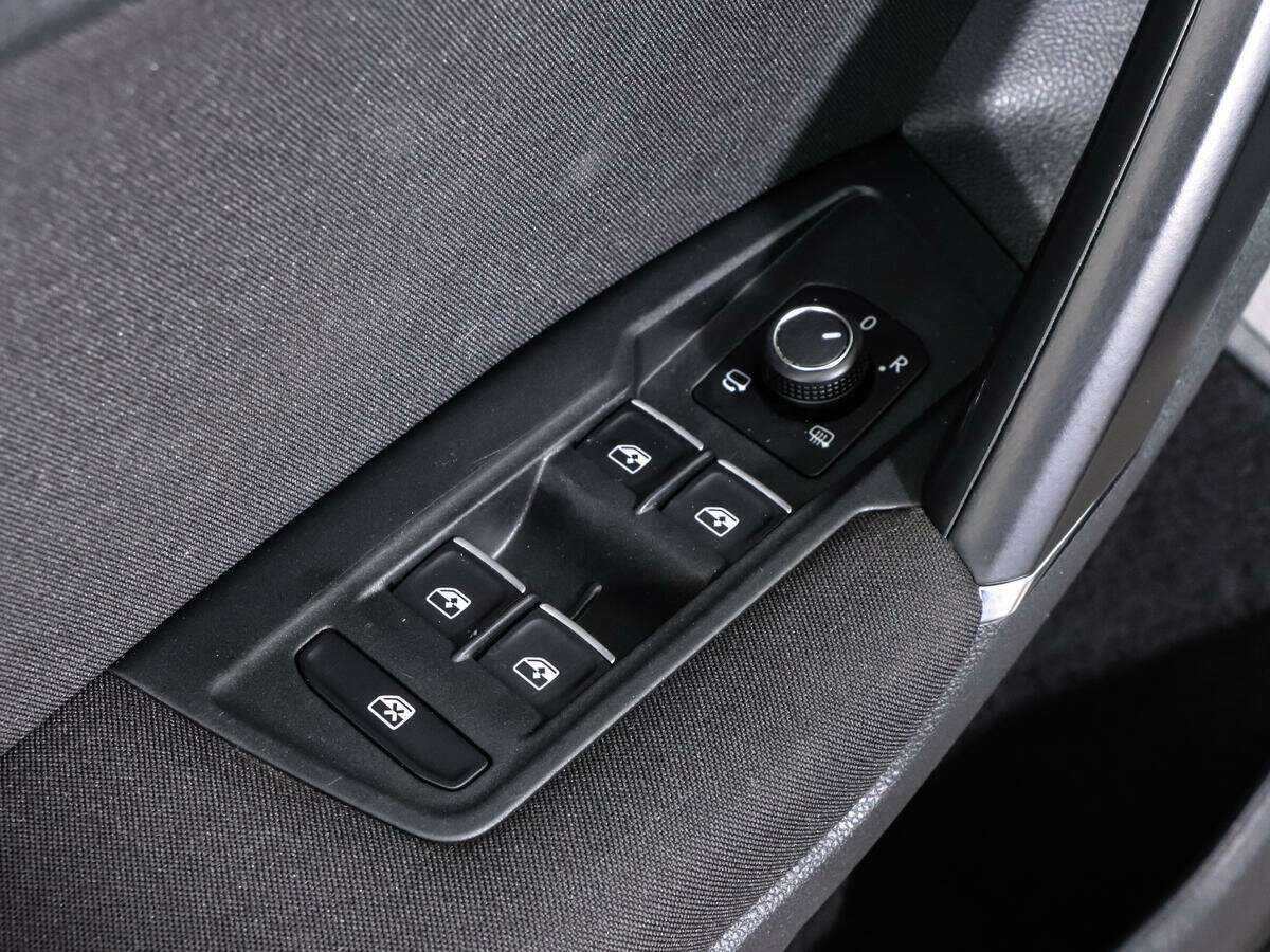 Фольксваген Тигуан б/у, 2018, Роботизированная. Фото: #17