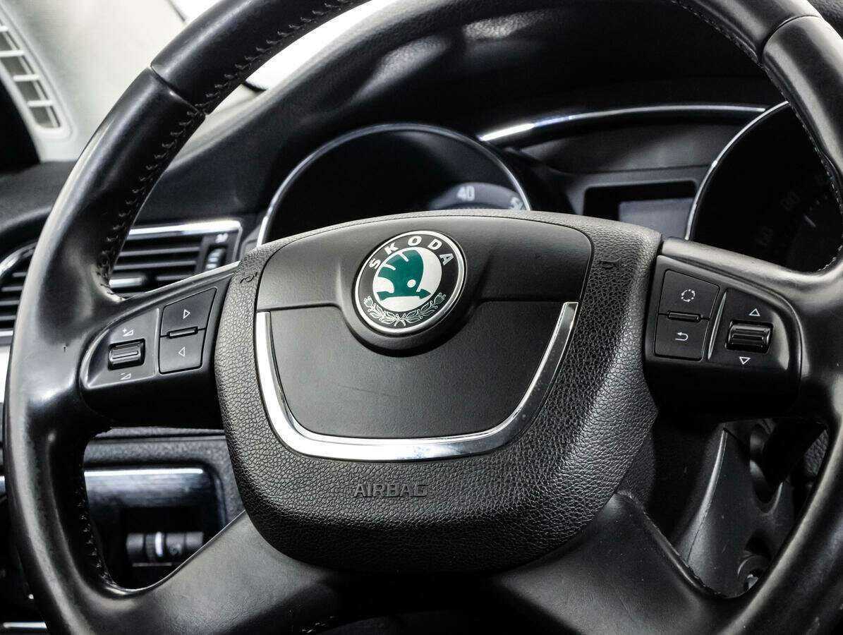 Шкода Суперб б/у, 2012, Автоматическая. Фото: #11