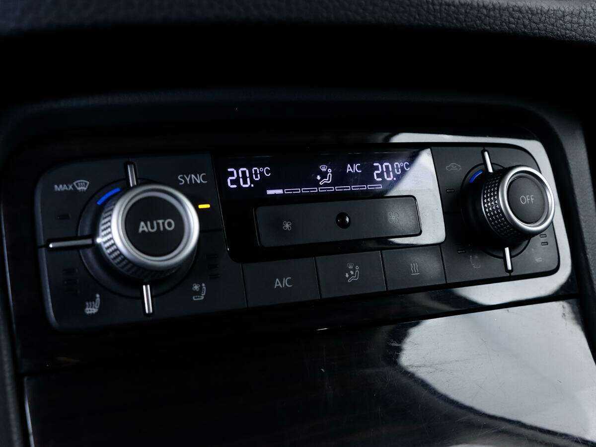 Фольксваген Туарег б/у, 2016, Автоматическая. Фото: #15