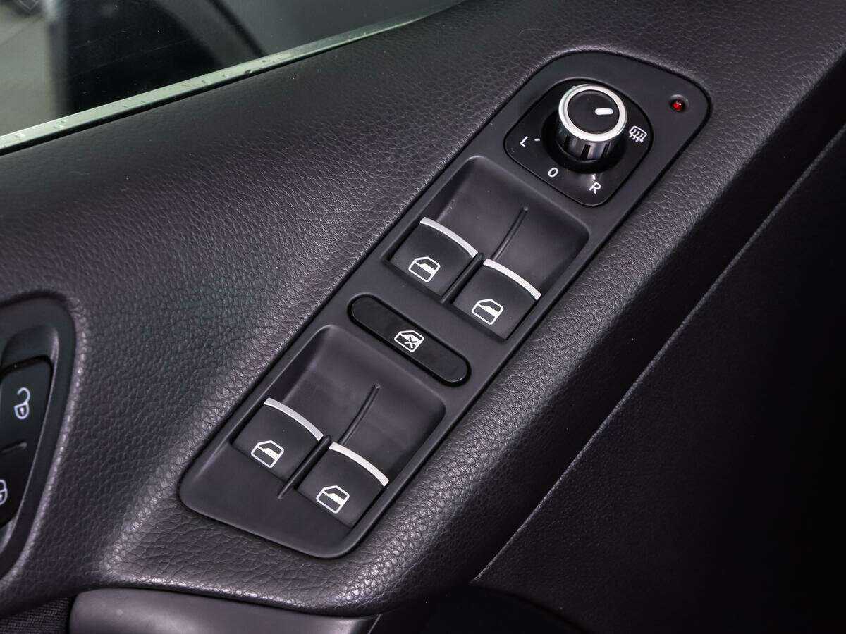 Фольксваген Тигуан б/у, 2012, Автоматическая. Фото: #16