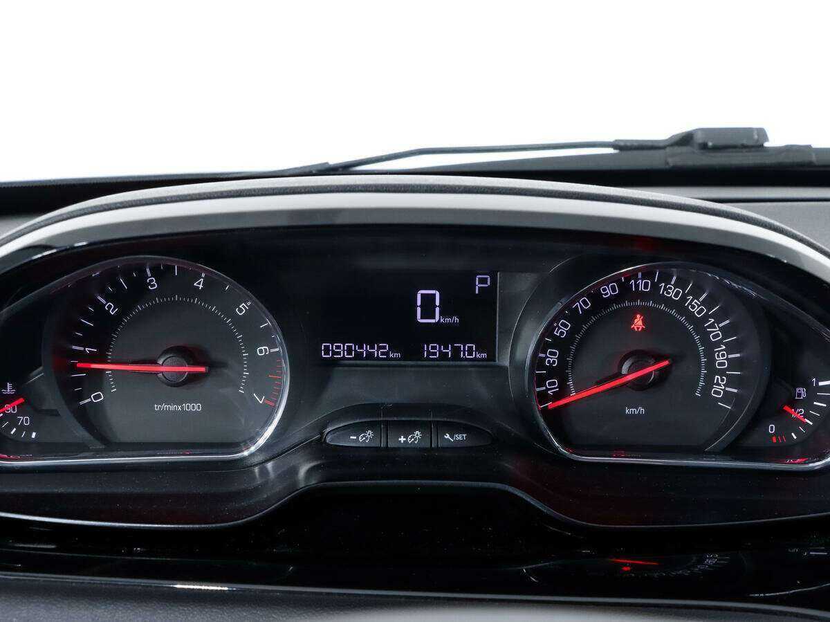 Пежо 208 б/у, 2013, Автоматическая. Фото: #16