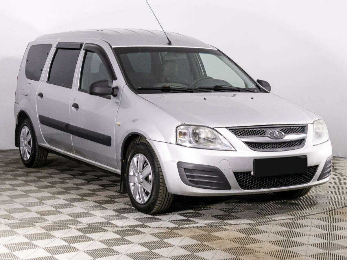 Лада (ВАЗ) Ларгус б/у, 2015, Механическая. Фото: #2