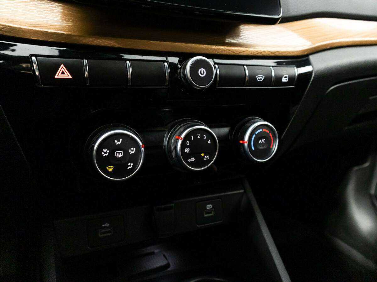 Лада (ВАЗ) Веста б/у, 2023, Механическая. Фото: #14