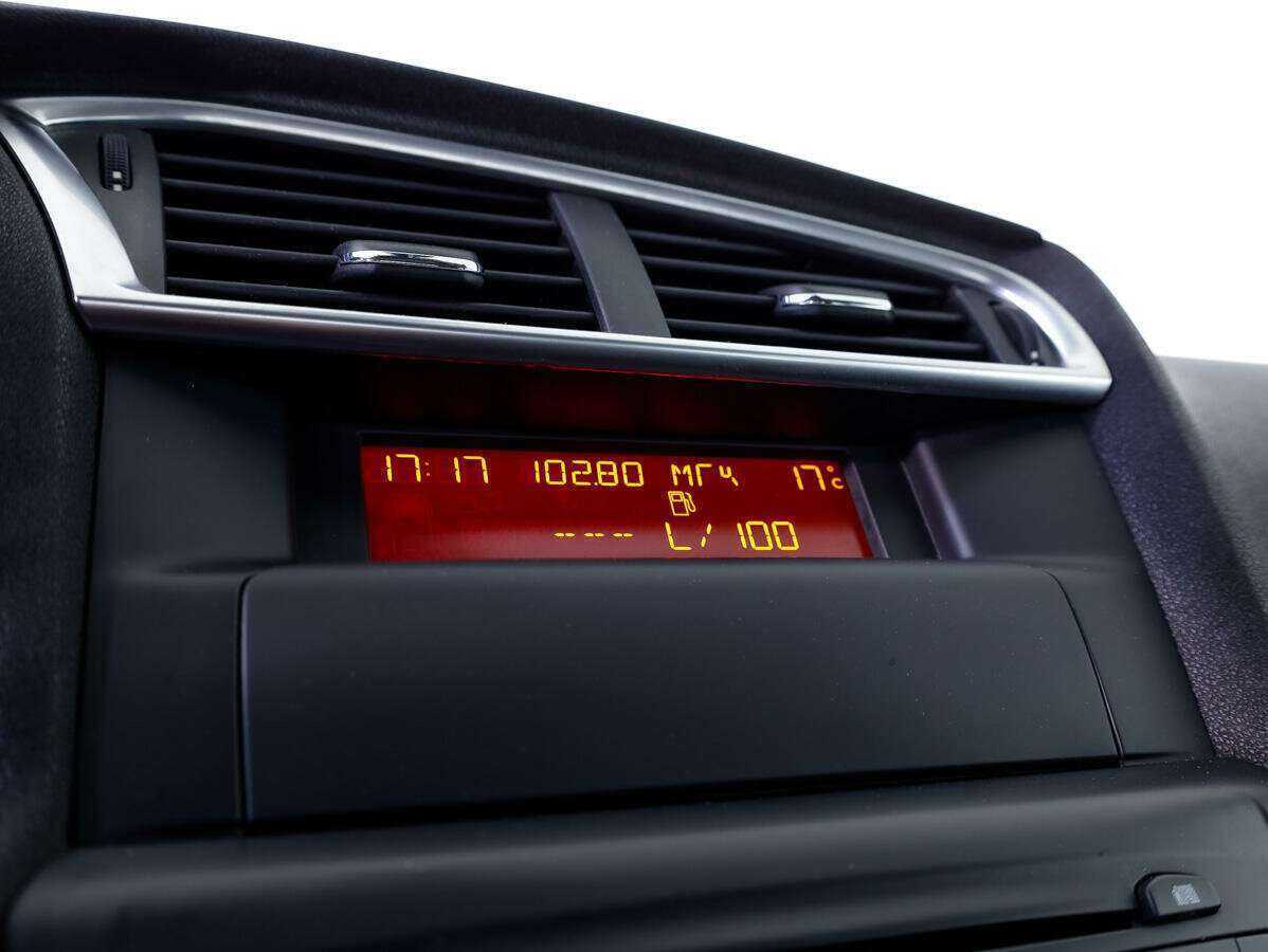 Ситроен Ц4 б/у, 2013, Механическая. Фото: #12