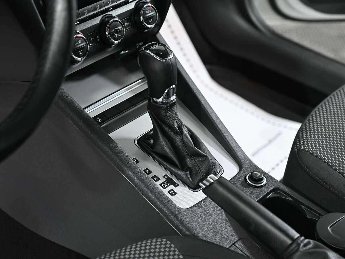 Шкода Октавия б/у, 2016, Роботизированная. Фото: #9